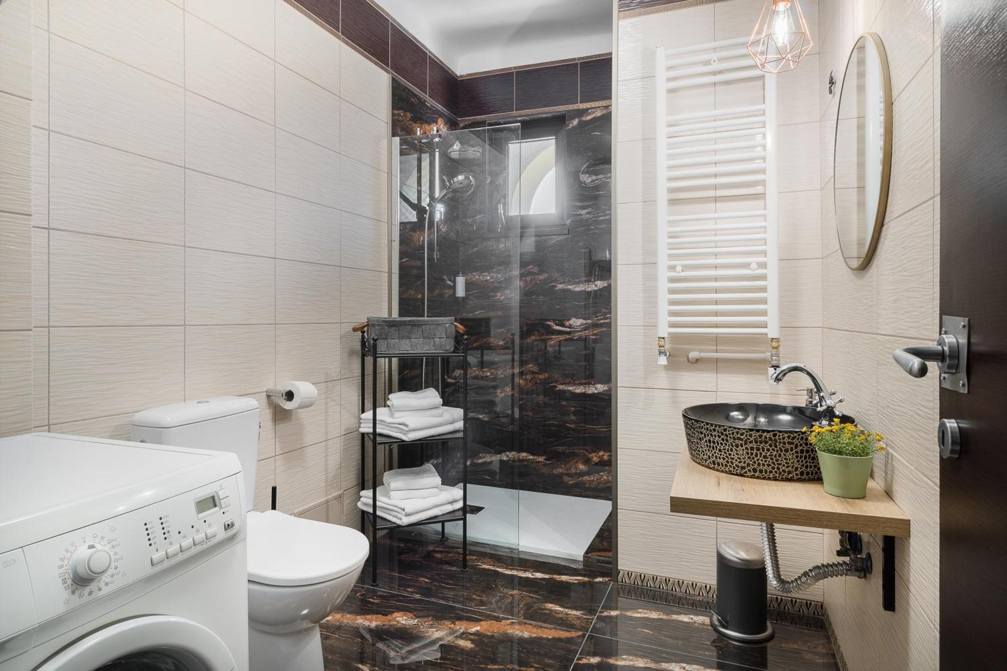 Moonlight Central Apartments ออราแด ภายนอก รูปภาพ